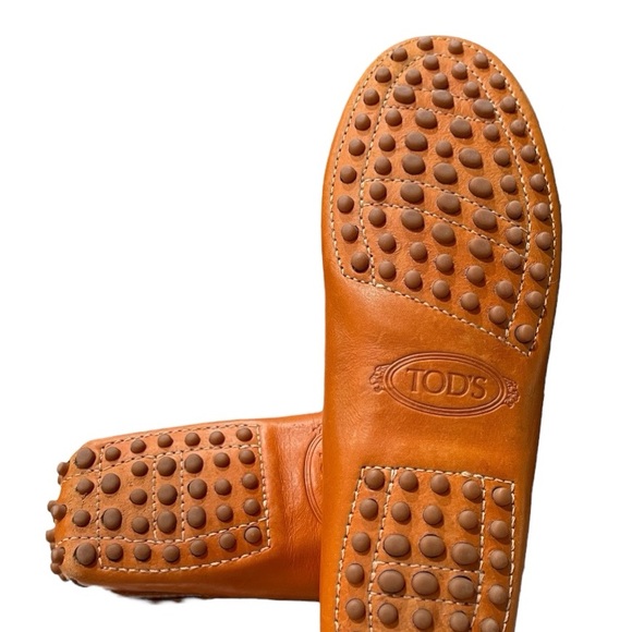 Tod’s Women’s Gommino Tassle Loafer Shoes in Orange Nubuck Leather | Size 5.5 - Picture 12 of 13